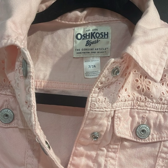 3/$20 Oshkosh B’Gosh girls size 7 baby pink jean jacket with lace accents in EUC - Picture 4 of 9